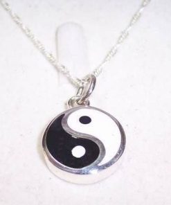 Pandantiv cu Yin Yang, pe lantisor de argint