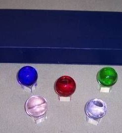 Set de 7 sfere colorate, cu suport din cristal