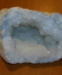 Geoda din cristal de stanca