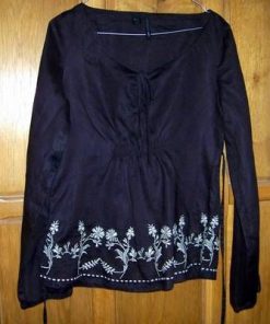 Bluzita maro cu broderie crem