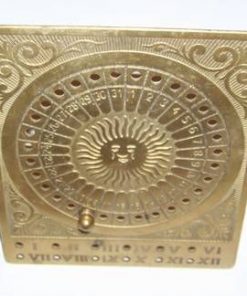 Calendar vintage din alama