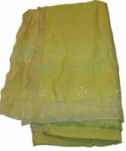 Fata de masa verde